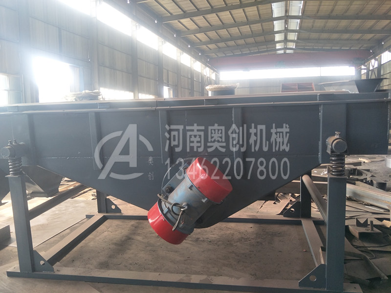 在使用直線振動篩中投料不均勻會產生哪些后果