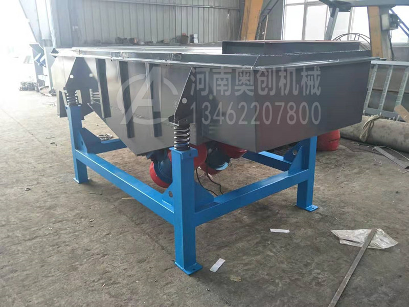 什么原因?qū)е碌V用振動篩材料的積累？